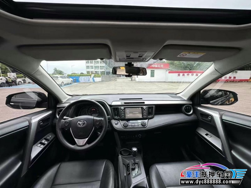 18年丰田RAV4轿车抵押车出售