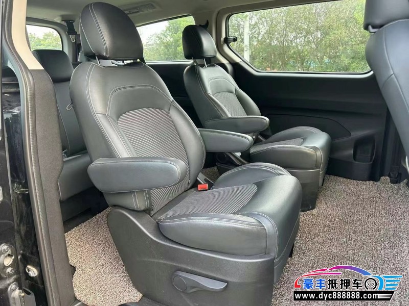 19年上汽大通G10轿车抵押车出售