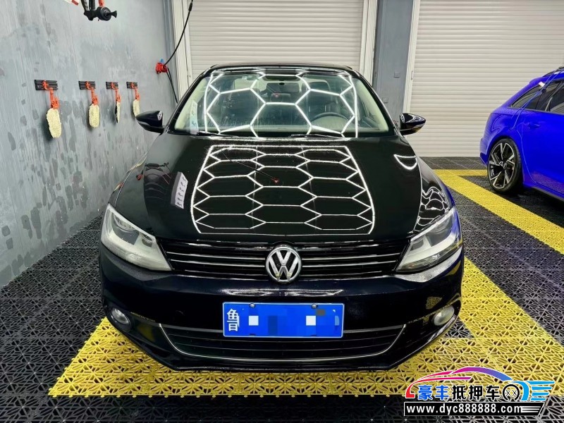 14年大众速腾轿车抵押车出售