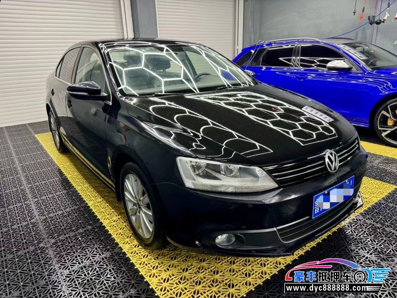 14年大众速腾轿车抵押车出售