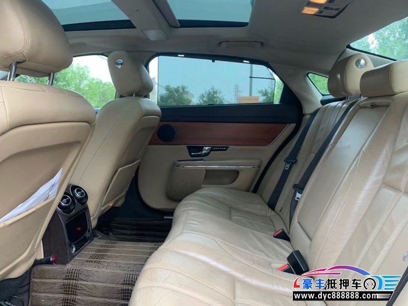 13年捷豹XJL轿车抵押车出售