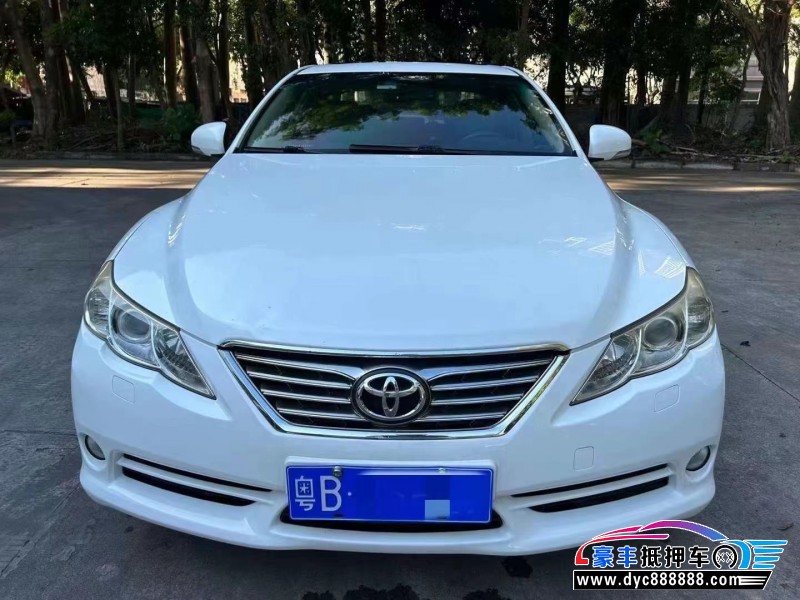 11年丰田锐志轿车抵押车出售