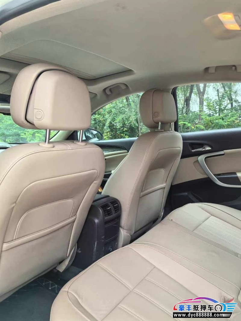 14年别克君威轿车抵押车出售