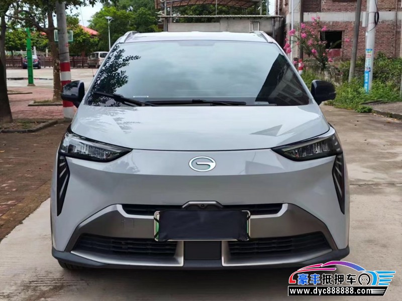 22年埃安Y70轿车抵押车出售