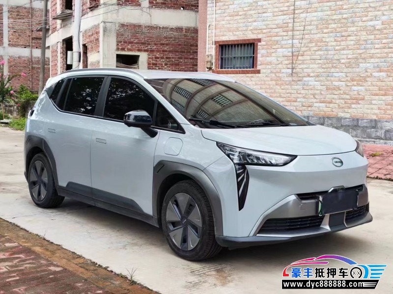 22年埃安Y70轿车抵押车出售