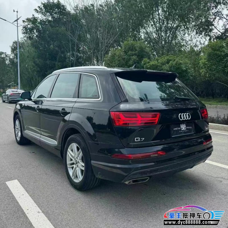 18年奥迪Q7轿车抵押车出售