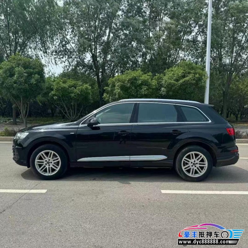 18年奥迪Q7轿车抵押车出售
