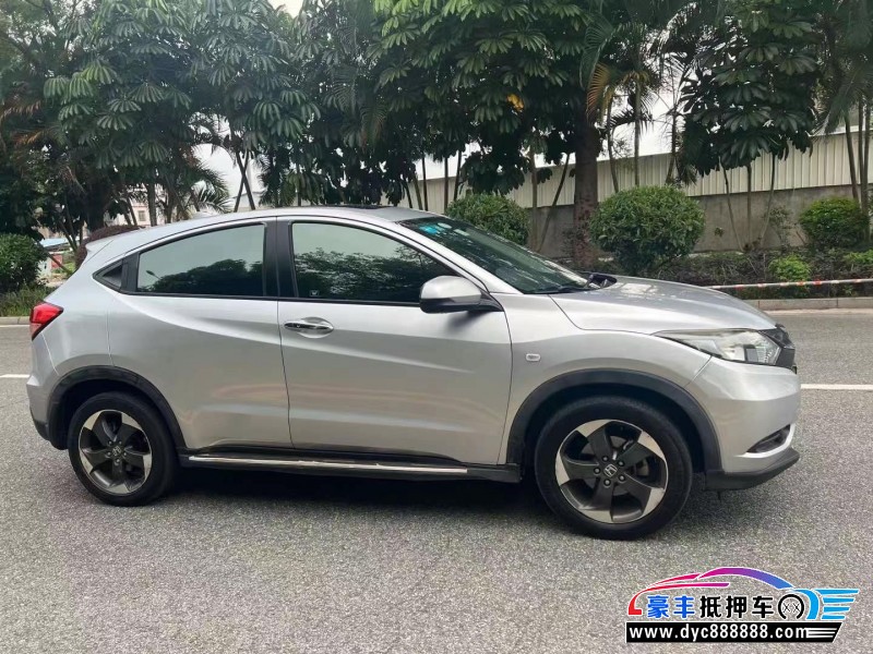 16年本田缤智轿车抵押车出售