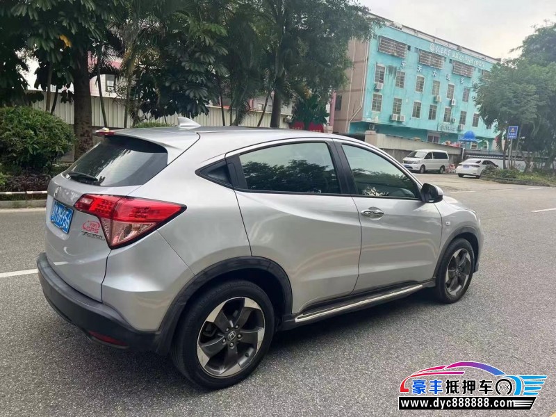 16年本田缤智轿车抵押车出售