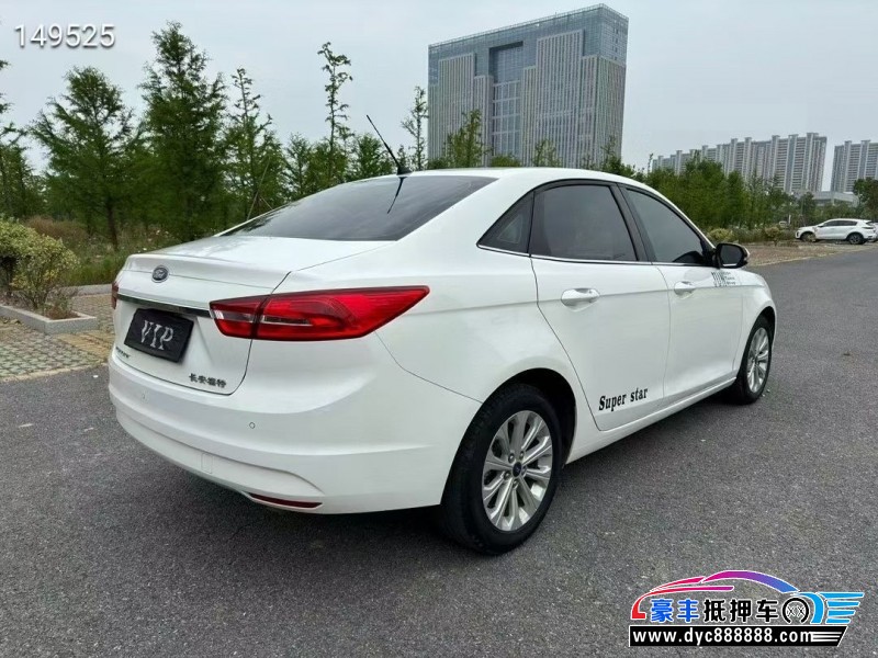 17年福特福睿斯轿车抵押车出售