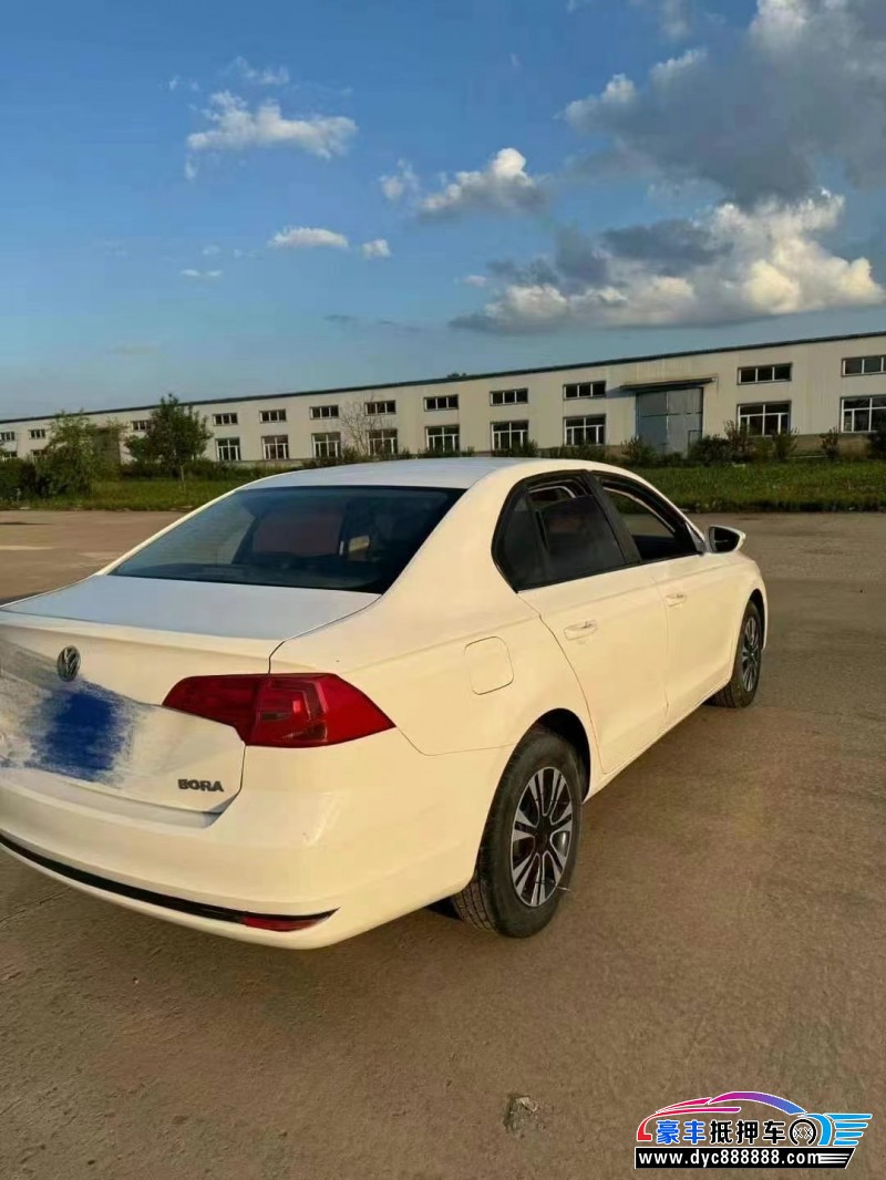 18年大众宝来轿车抵押车出售