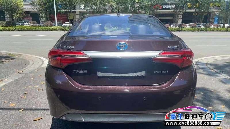 17年丰田雷凌轿车抵押车出售