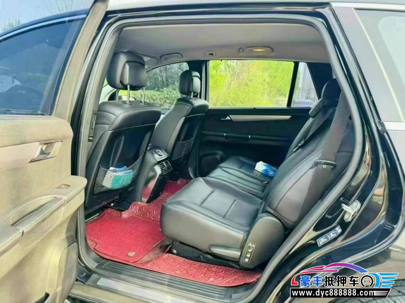 14年奔驰R轿车抵押车出售