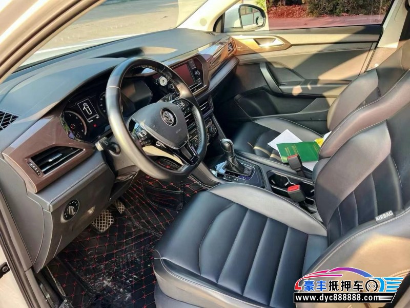 20年大众途岳轿车抵押车出售