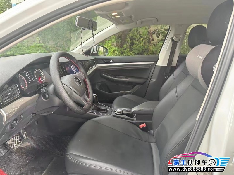 21年大众宝来轿车抵押车出售