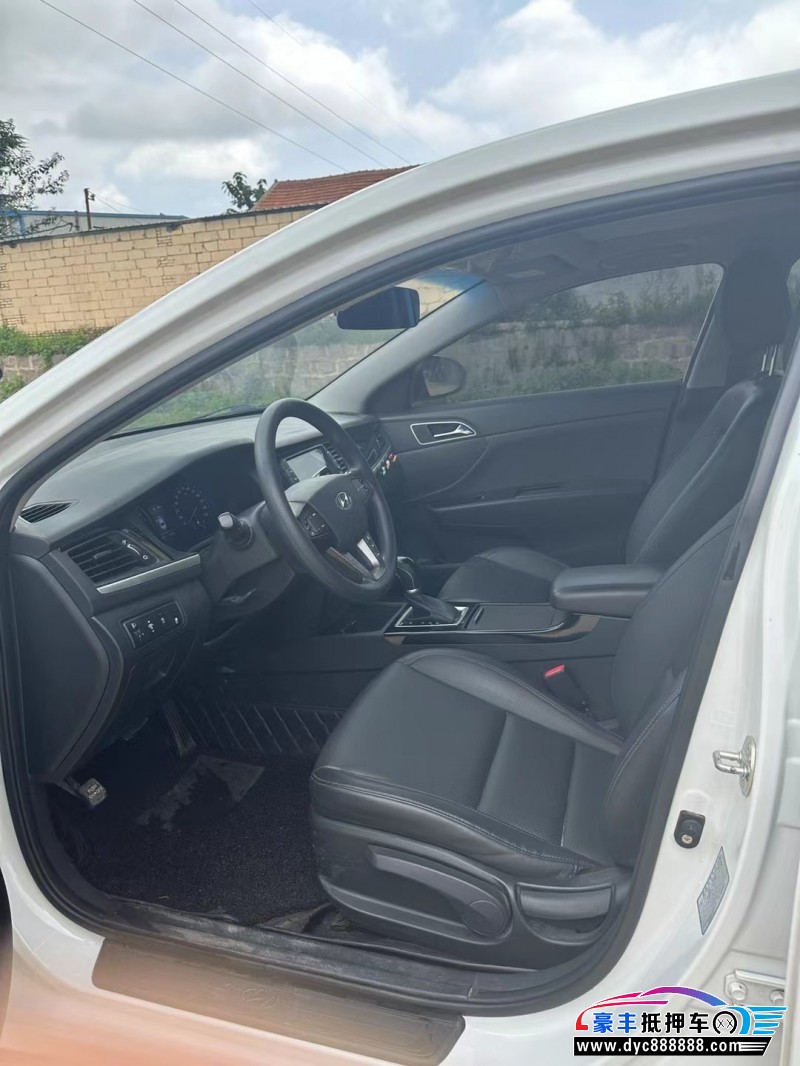 19年现代名图轿车抵押车出售