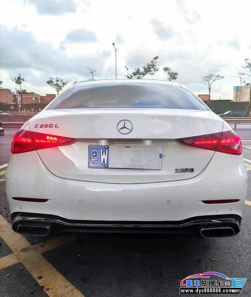 22年奔驰C轿车抵押车出售