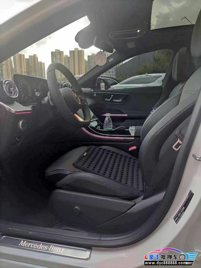 22年奔驰C轿车抵押车出售