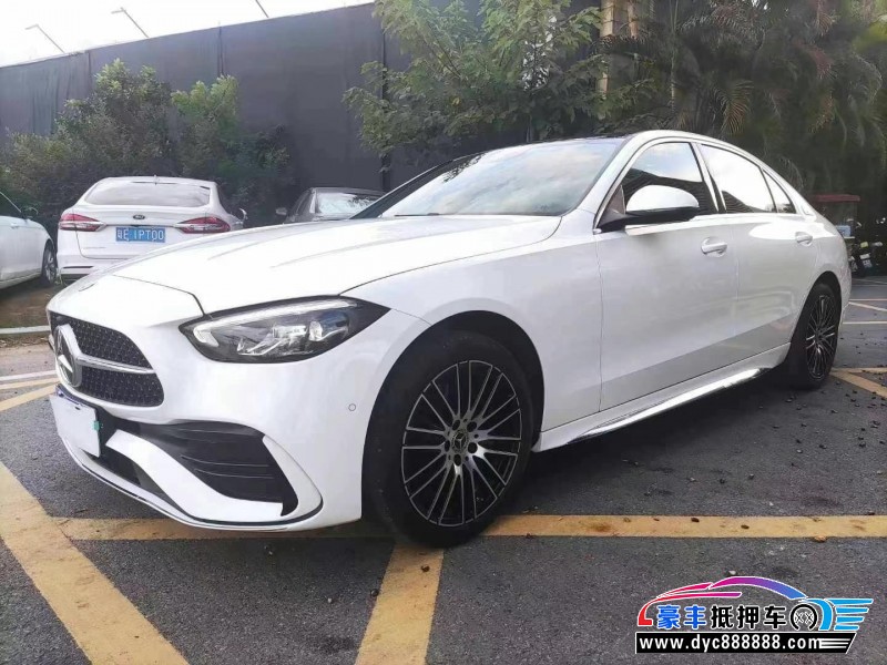 22年奔驰C轿车抵押车出售