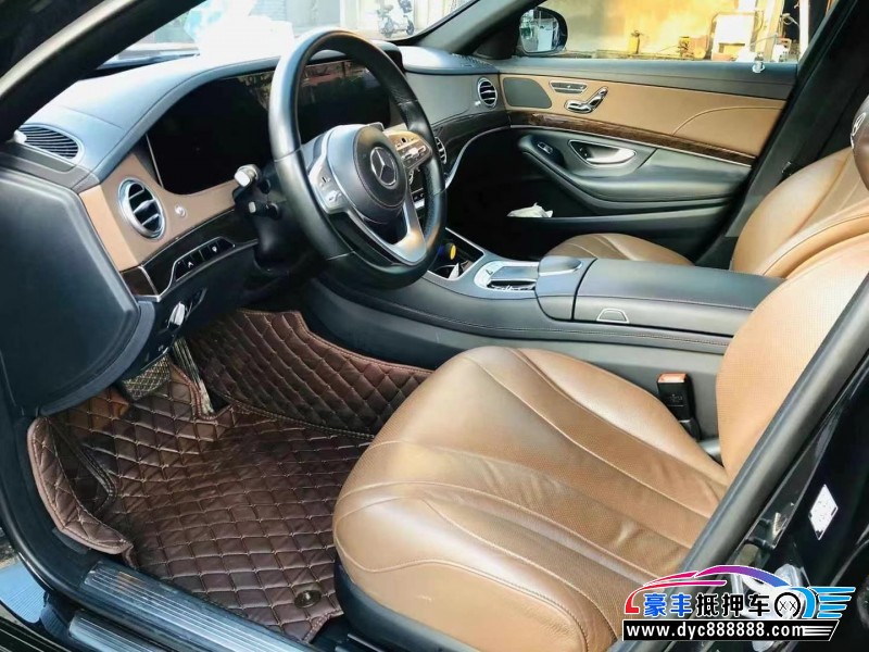 19年奔驰S轿车抵押车出售