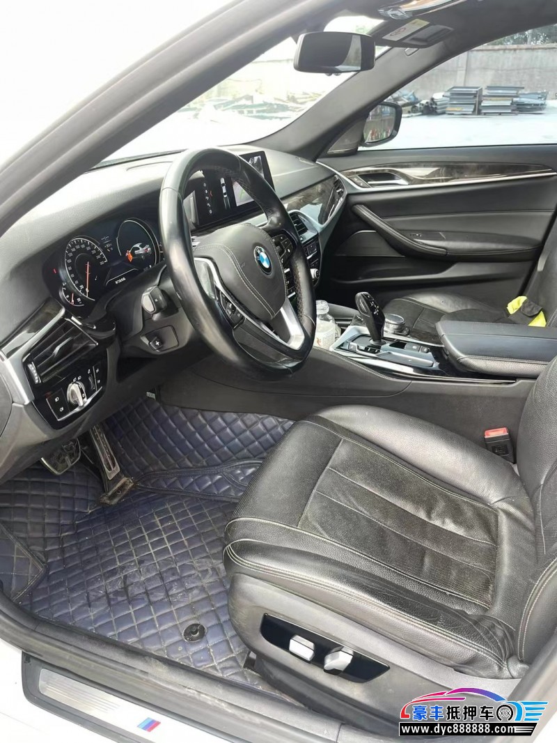 18年宝马5系轿车抵押车出售