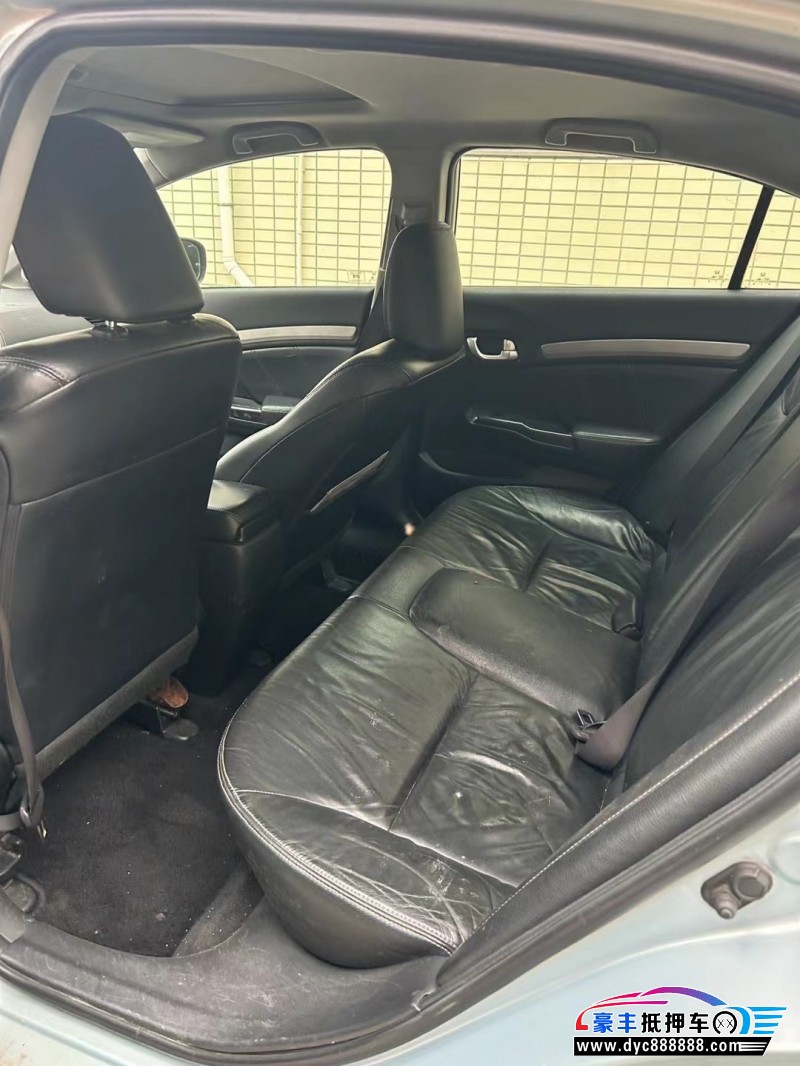 12年本田思域轿车抵押车出售