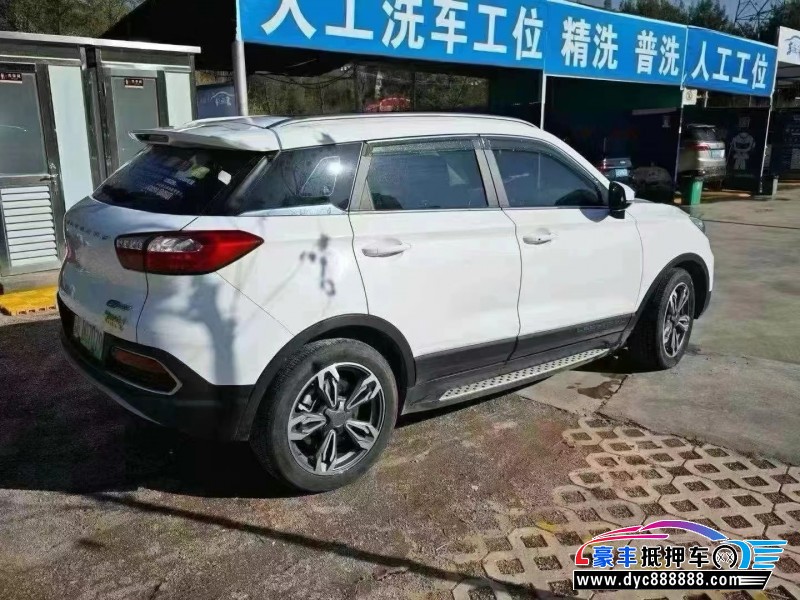 19年猎豹汽车CS9轿车抵押车出售