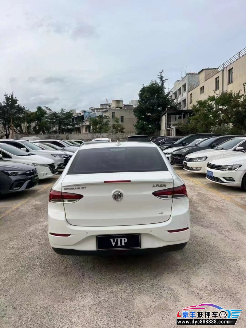 20年别克英朗轿车抵押车出售