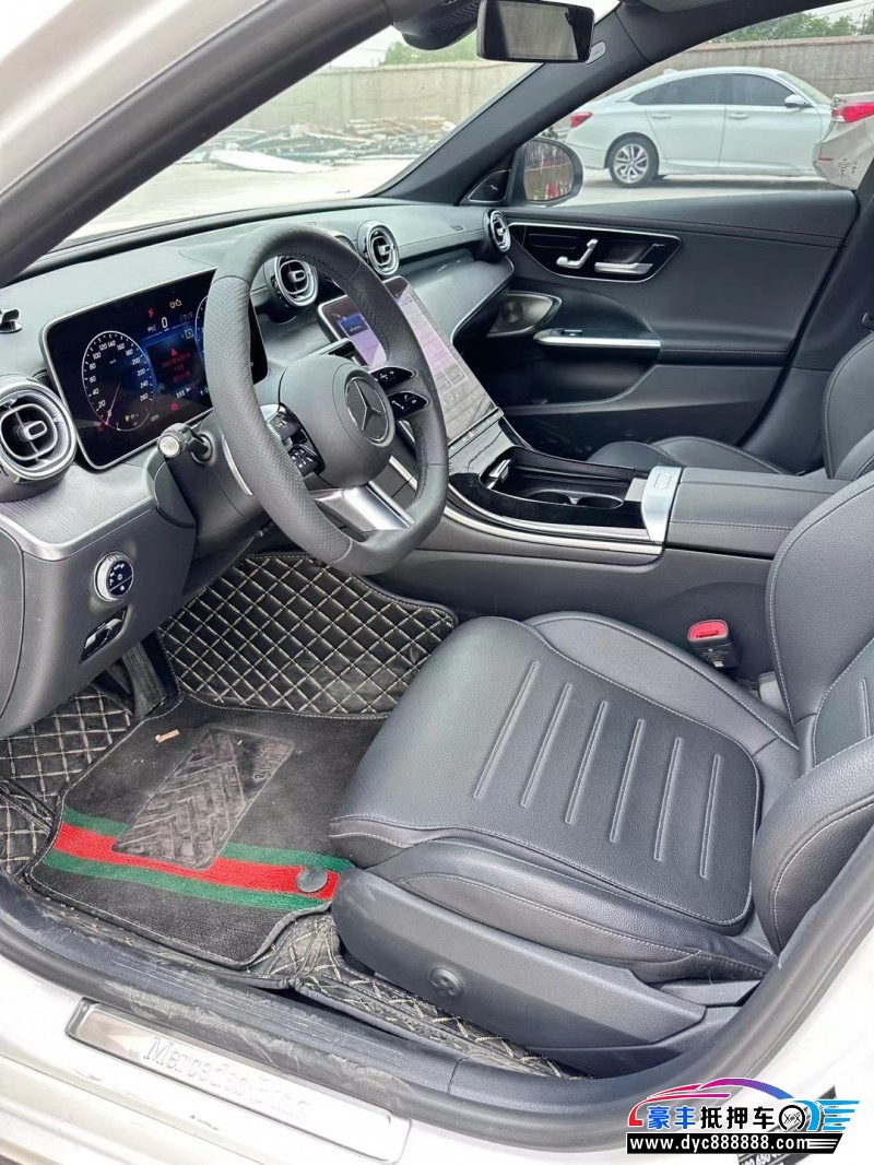 23年奔驰C轿车抵押车出售