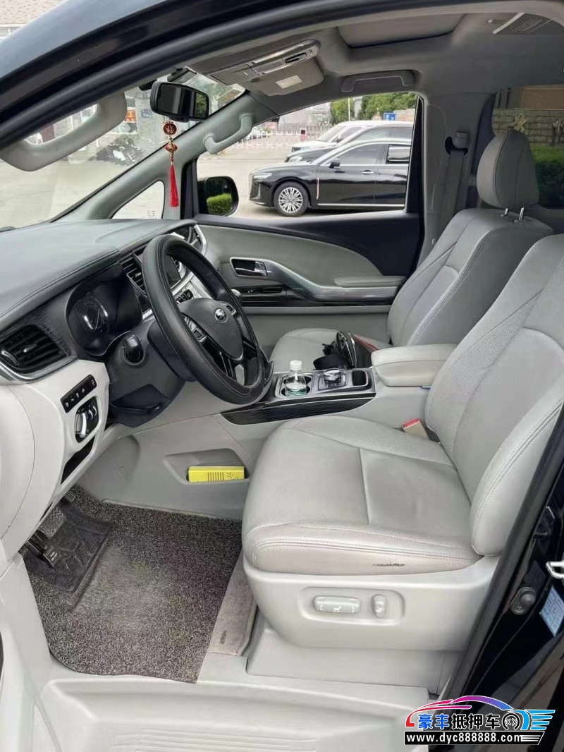 17年江淮瑞风M6轿车抵押车出售