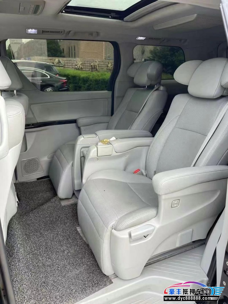 17年江淮瑞风M6轿车抵押车出售