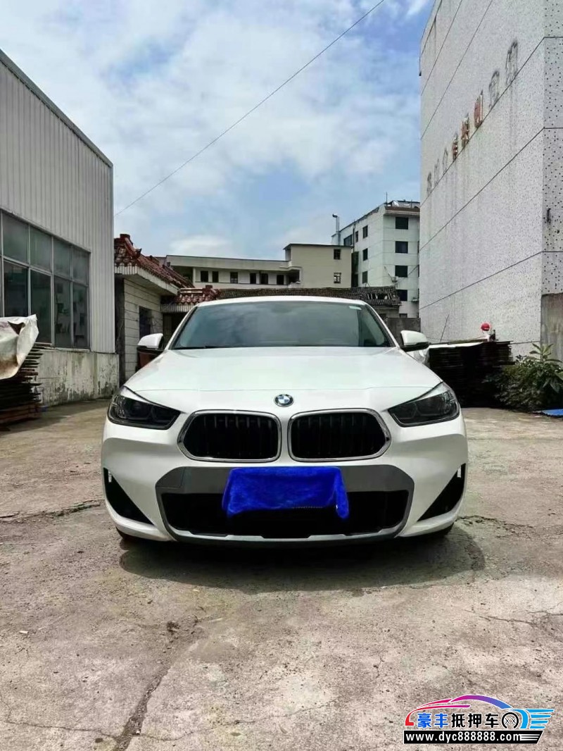 21年宝马X2轿车抵押车出售