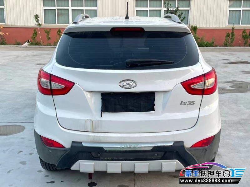 16年现代ix35轿车抵押车出售