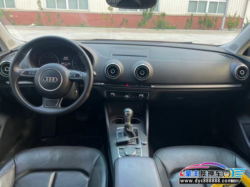 15年奥迪A3轿车抵押车出售