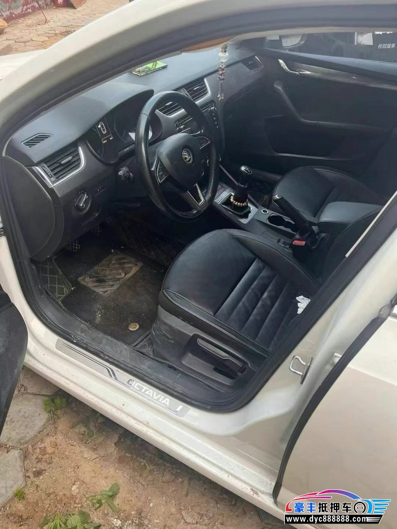 17年斯柯达明锐轿车抵押车出售