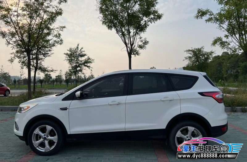 17年福特翼虎轿车抵押车出售