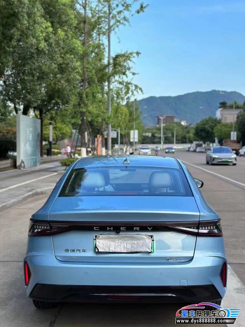 24年奇瑞风云轿车抵押车出售