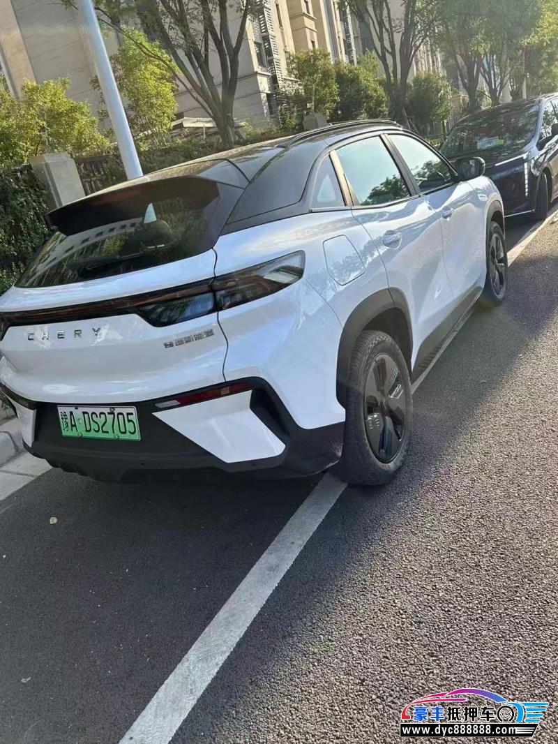 24年奇瑞舒享家轿车抵押车出售