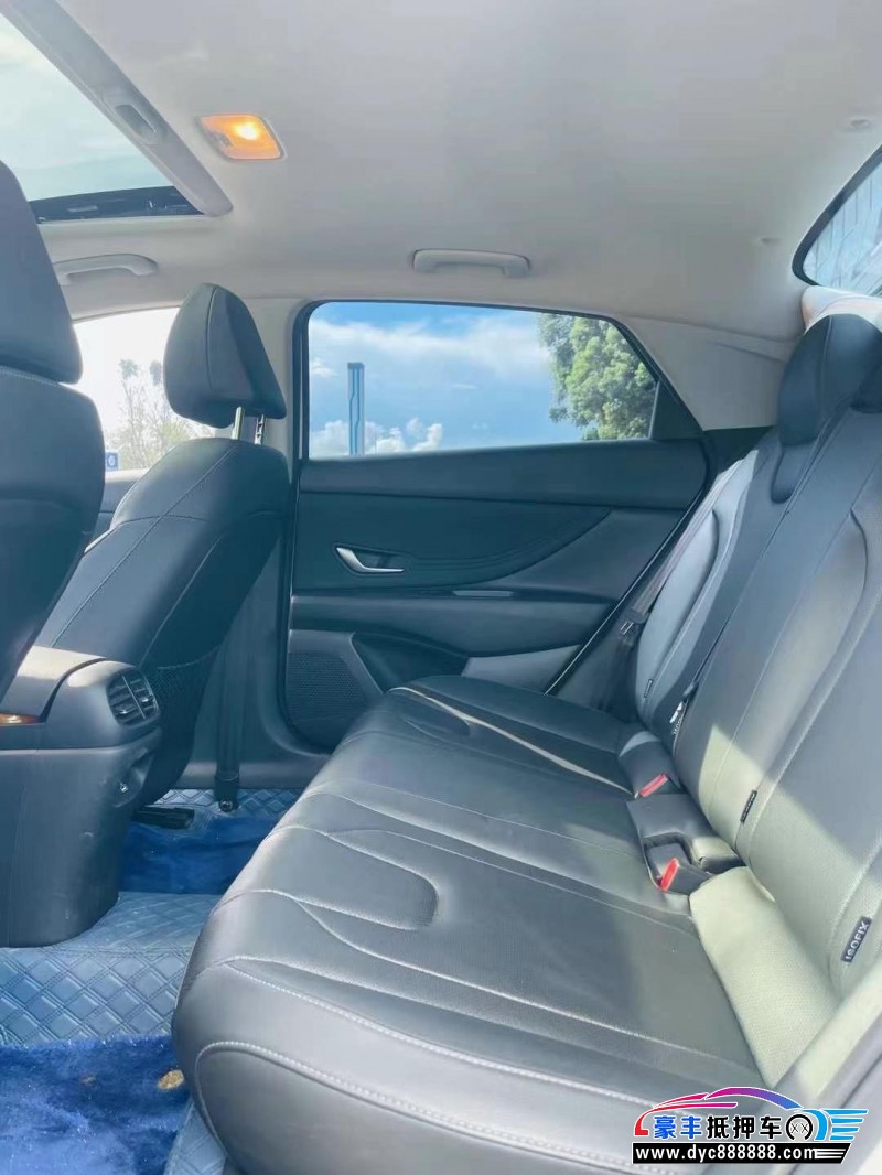 23年现代伊兰特轿车抵押车出售