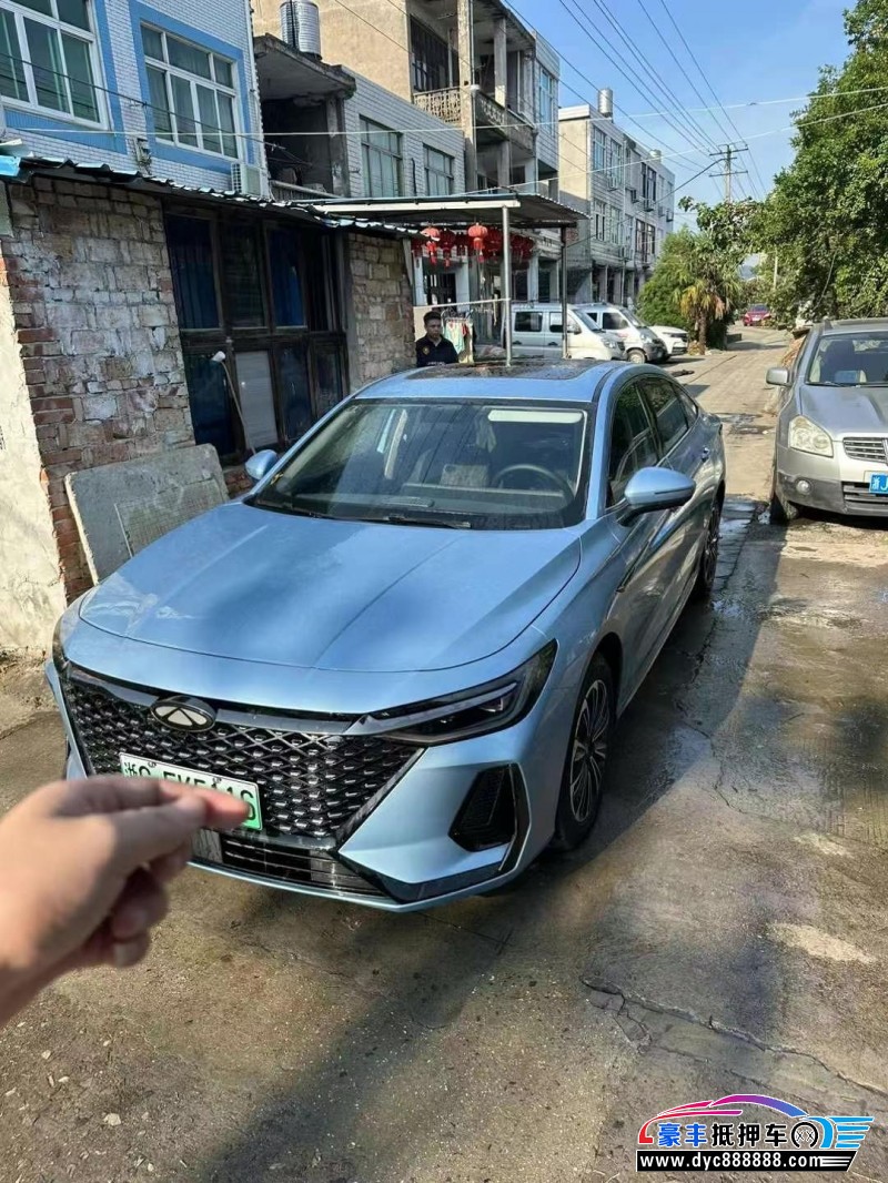 24年奇瑞风云轿车抵押车出售