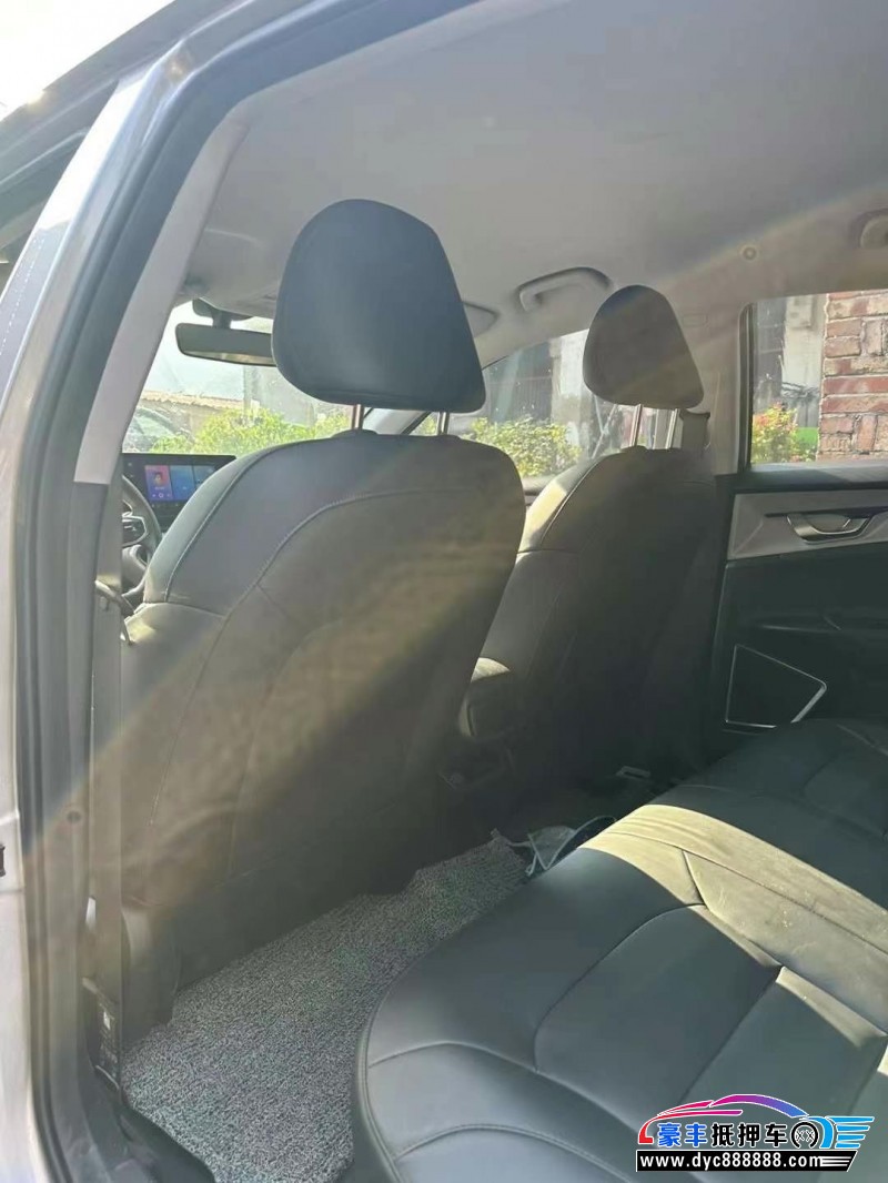 23年吉利几何轿车抵押车出售