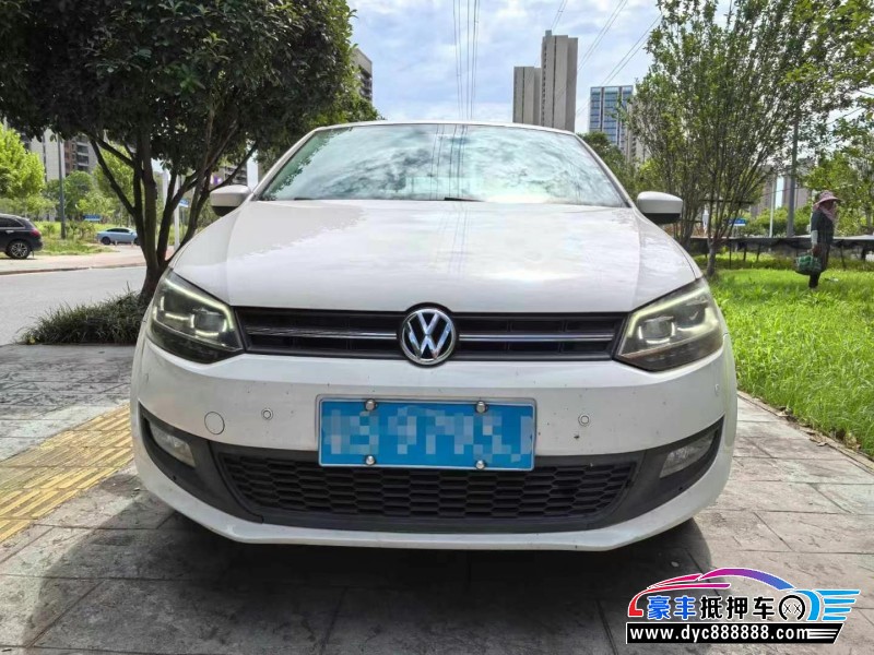 13年大众polo轿车抵押车出售