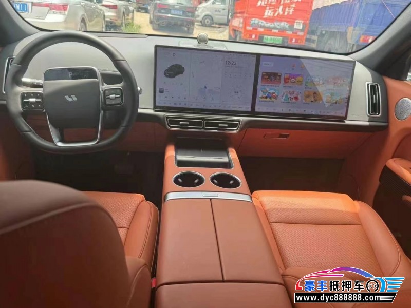 23年理想L7轿车抵押车出售