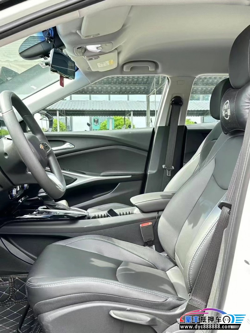 24年雪佛兰畅巡轿车抵押车出售