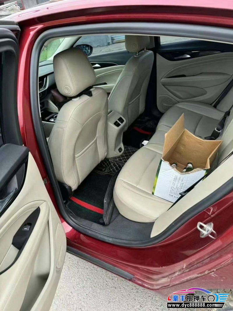 21年别克君威轿车抵押车出售