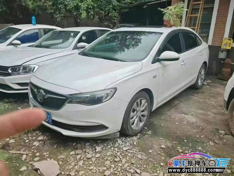 20年别克英朗轿车抵押车出售