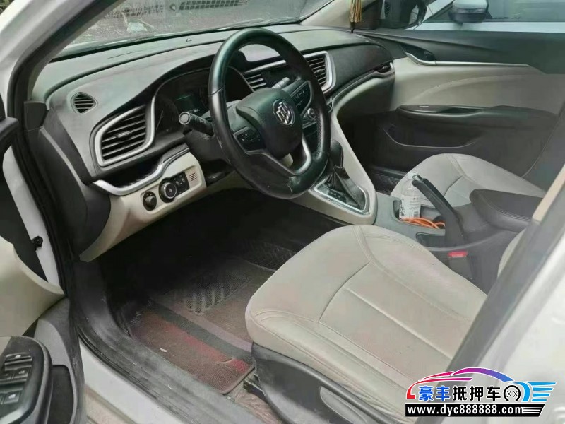 20年别克英朗轿车抵押车出售