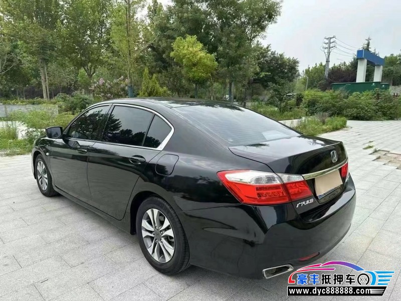 16年本田雅阁轿车抵押车出售