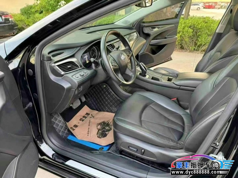 22年别克君越轿车抵押车出售