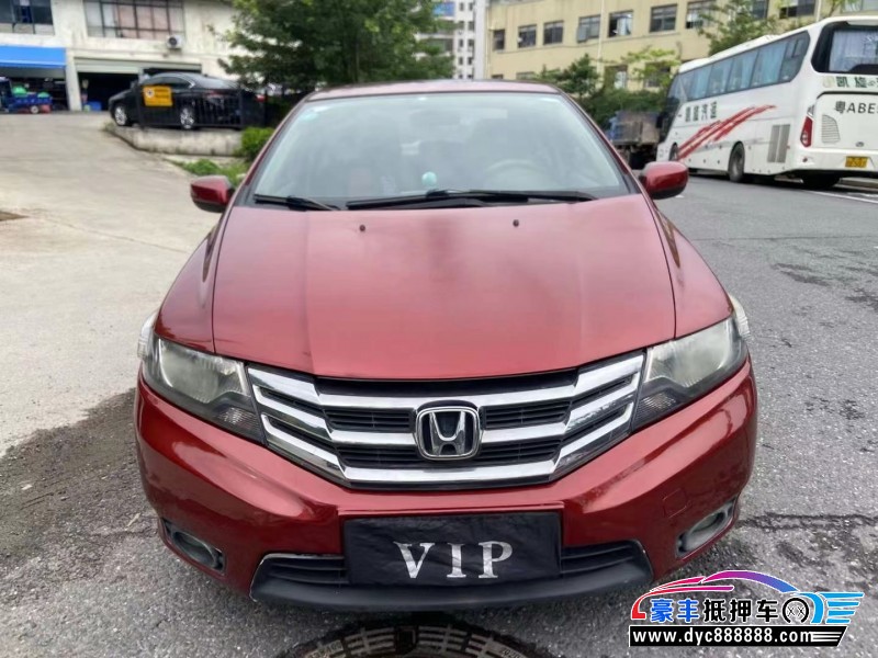 12年本田锋范轿车抵押车出售